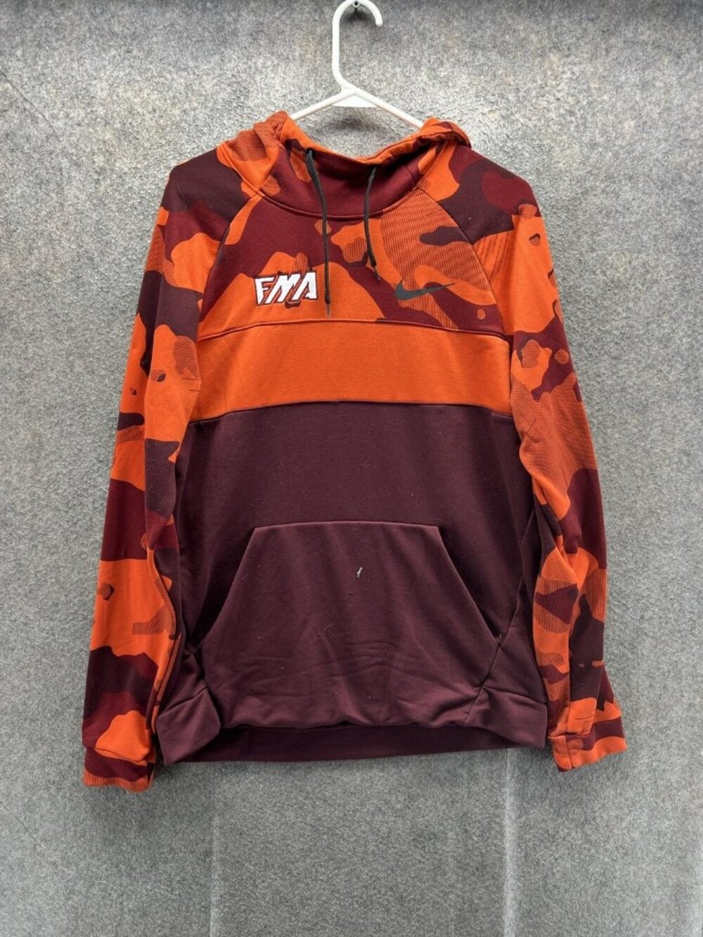 Nike Hoodie Mens Large Orange Camo Dri-FIT Pullover Kangaroo Pocket Sweatshirt